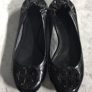 Black TB flats